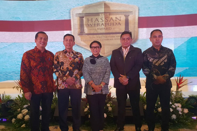 Polda NTB Terima Penghargaan Hasan Wirajuda Award Perlindungan TKI