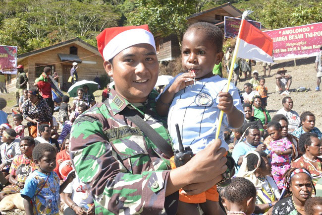 Bakti Sosial Perayaan Natal dan Tahun Baru 2019 di Arwanop