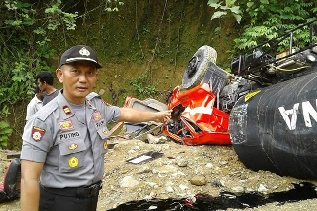 Ruas Jalan Nasional Tanjakan Gunung Dela Kembali Telan Korban