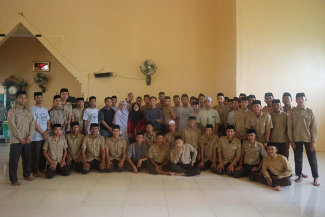 Mahasiswa UIN Jakarta Gelar Sosialisasi di Kampus Tiga Macanang Wajo