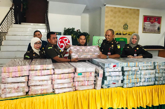 Kejari Serang Eksekusi Terpidana Christian Tanos, Barang Bukti 40 M
