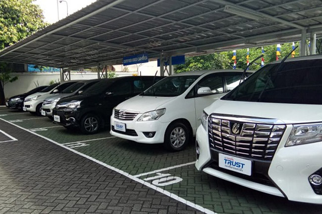 Beli Mobil Bekas di Toyota Trust, Gratis Tol Selama Setahun