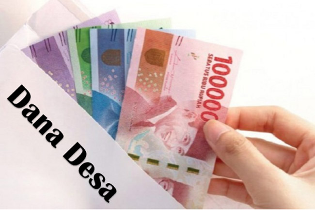 Warga Desa Waara Adukan Kepala Desanya ke Polres Muna