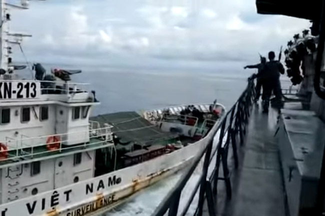 Kapal Perang Indonesia Ditabrak Dua Kapal Dinas Perikanan Vietnam