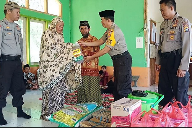 Satuan Dalmas Polres Muna Sambangi Pesantren Sabulussalam