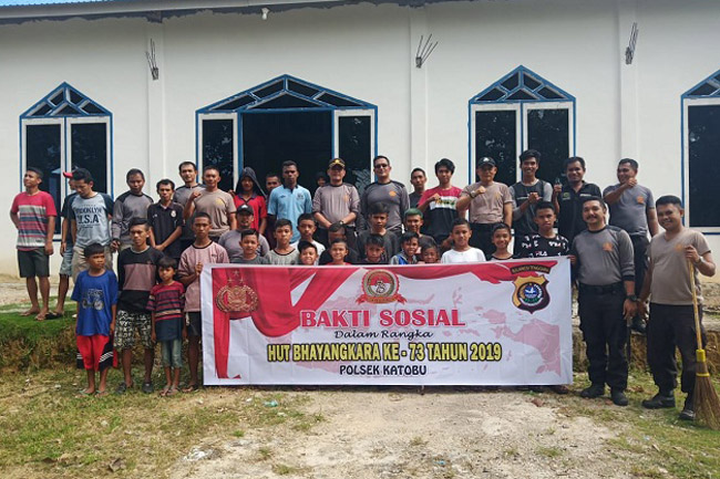 Dalam Sehari, Polres Muna Gelar Tiga Bakti Sosial Sekaligus Masjid
