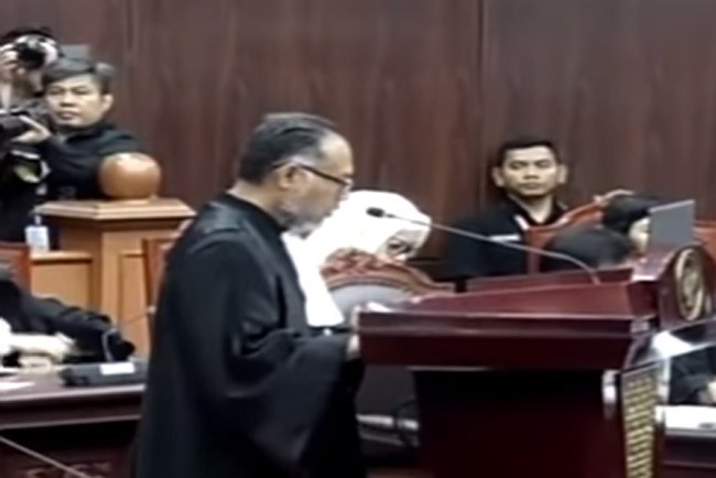 Tim Hukum Prabowo-Sandi Ungkap Kegagalan Jawaban Termohon 