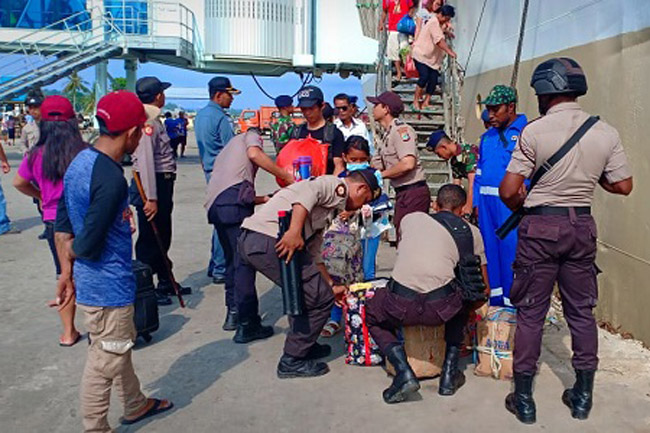 Polsek KP3 Laut Lakukan Operasi Ketupat Di Pelabuhan Sorong