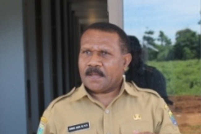 Bupati Tambrauw Tanggapi Pengerjaan Aspal di Tanjakan Gunung Della