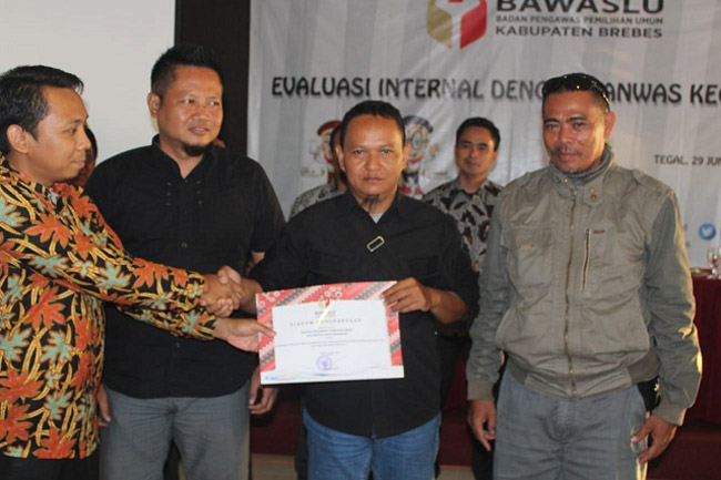 Bawaslu Brebes Evaluasi Internal kinerja Panwaslu Kecamatan