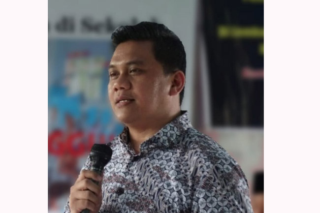 Rekonsiliasi Jokowi-Prabowo, Berkumpulnya Kaum Oligarki. Oleh: Sudarsono Hadisiswoyo,