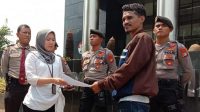 Demo Praktisi Bursel Jilid III Minta KPK Tangkap Bupati Buru Selatan Demo Praktisi Bursel Jilid III Minta KPK Tangkap Bupati Buru Selatan