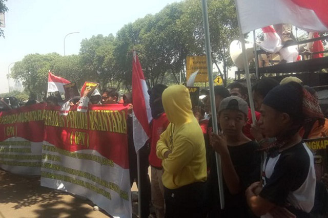 Gerakan Pemuda Nusantara Minta Bupati Buru dan Buru Selatan Ditangkap