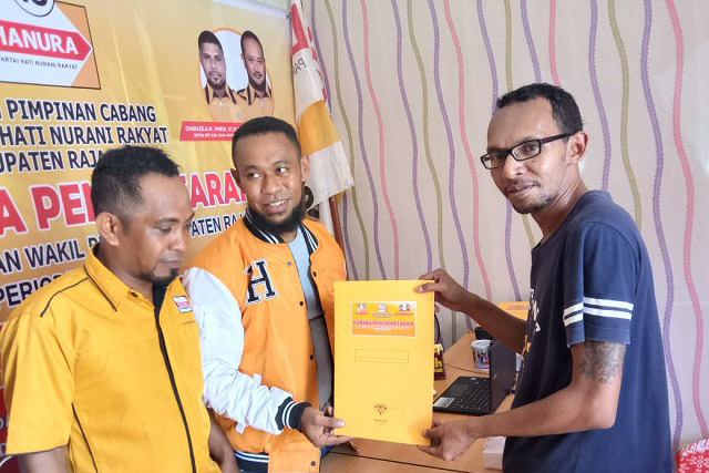 MANSAR dan CERIA Resmi Mengambil Formulir Pendaftaran di Hanura
