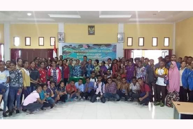 Jemaat GKI Syaloom Aduwey Tuan Rumah Natal Mahasiswa Matbat