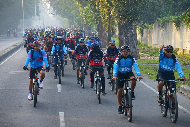 Sambut Hari Dharma Samudera, Danlantamal I Gowes Bareng 2852 Orang