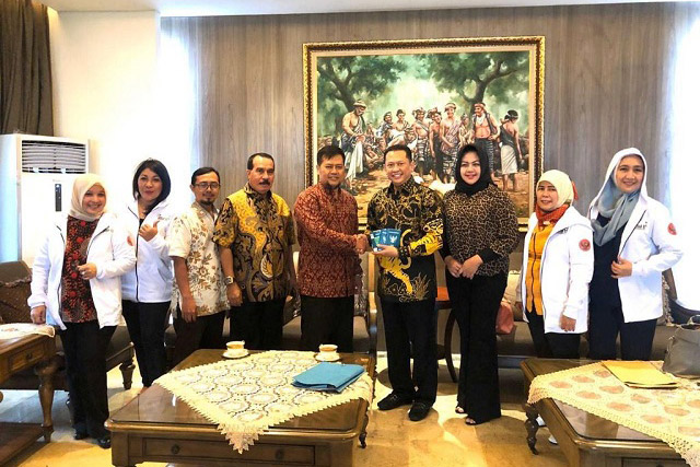 Tim Sukses Bamsoet Umroh ke Mekah dan Wisata Religi ke Yerussalem