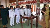 Bupati Kapuas Ambil Sumpah Janji dan Lantik 5 Kepala Desa