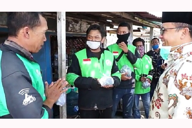 Darurat Covid-19, Bupati Banyuwangi Disebut Cuma Bisa Pencitraan