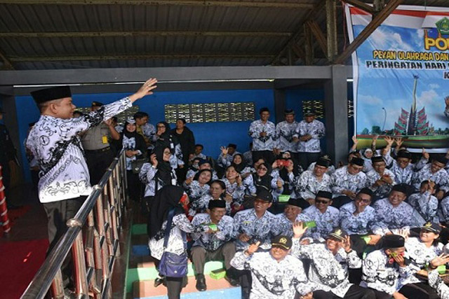Perjuangan Bupati Kapuas, Hak Tenaga Pendidik Terbayar Penuh