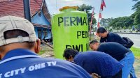Pemilik Hotel Permata Inn Sumbangkan Tempat Cuci Tangan ke PWI Kapuas