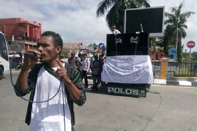 HMI Cabang Namlea Minta DPRD Buru Panggil Kontraktor GOR