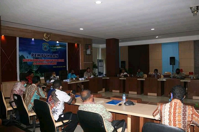Sekda Raja Ampat Berharap Kepala Distrik Berada di Posisi Netral