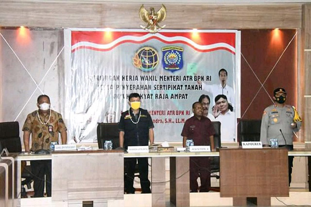 Kunjungi Raja Ampat, Wamen Agraria Serap Aspirasi Masyarakat Papua