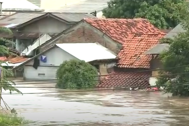 Nama Ahok Jadi Trending Topic Gegara Banjir, Netizen Perang Cuit