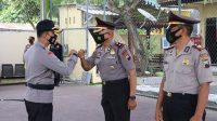 Kapolri Beri Kenaikan Pangkat Penghargaan 2 Personel Polres Kebumen