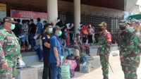 Dandim Sambas Tinjau Proses Pemulangan Pekerja Migran Indonesia