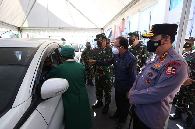 Vaksinasi Massal di Bali Bisa Pakai Sistem Drive Thru
