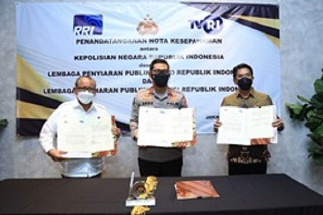 Polri Tandatangani MoU Bersama RRI dan TVRI