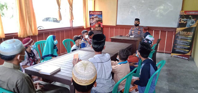 Kapolsek Waigeo Selatan Gelar Pengajian Bersama Anak Sekolah