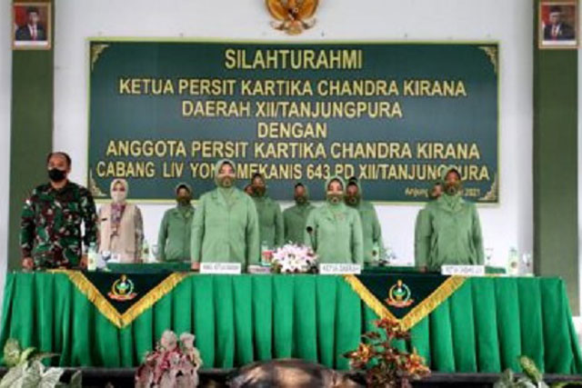 Arahan Ketua Persit KCK Daerah XII Tanjungpura Kepada Istri Prajurit