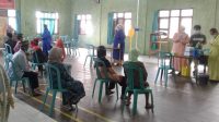 Warga Desa Kalibeji Semarang Ikuti Vaksinasi Covid-19 Tahap 1
