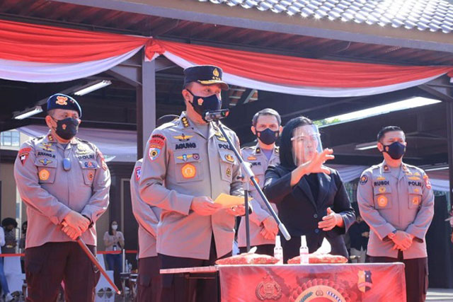 Sambut HUT Bhayangkara ke-75, Polri Gelar Bakti Sosial Serentak
