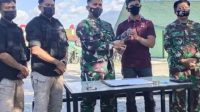 Eks Teroris OPM Sukarela Serahkan 2 Senpi ke Satgas Mandala 1 TNI