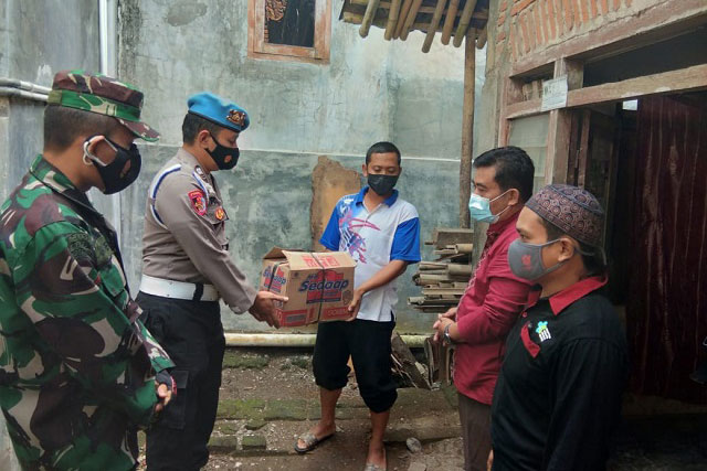 Isolasi Mandiri di Kebumen Dimonitor dan Dibagikan Sembako