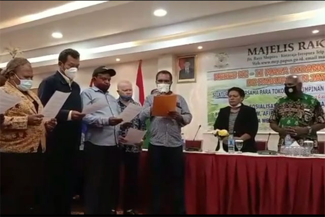 Forum Indonesia Bersatu Tolak Revisi UU Otsus Di MK