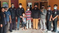 Ketua PSHT Sragen Bersama AKBP Pujiyarto Santuni Anak Yatim Piatu Korban Covid-19