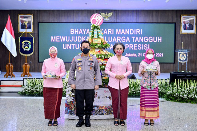 Kapolri: Polri Kuat Karena Didukung Oleh Bhayangkari