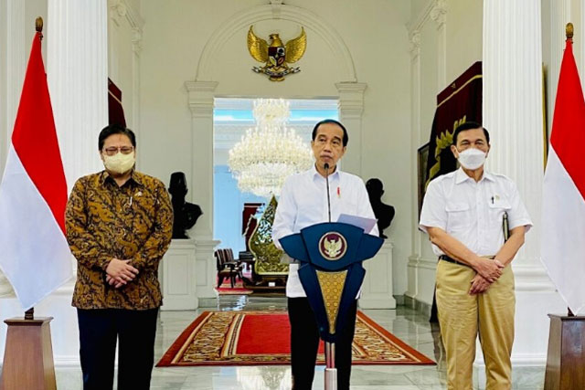 Jokowi Ngotot UU Cipta Kerja Tetap Berlaku Meski Diyatakan MK Inskonstitusional Bersyarat