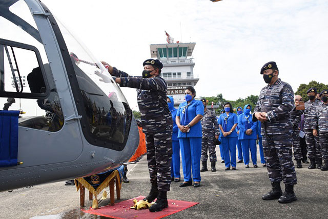 TNI AL Kini Miliki Tambahan Alutsista Dua Helikopter Bell 505