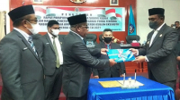 DPRD Setujui Raperda APBD Raja Ampat Tahun 2022 Sebesar 1,349 T DPRD Setujui Raperda APBD Raja Ampat Tahun 2022 Sebesar 1,349 T