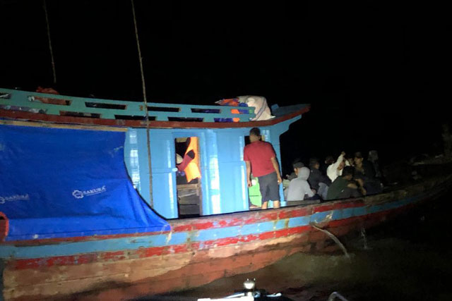 TNI AL Tangkap Kapal Penyelundup PMI Ilegal di Tanjung Balai Asahan