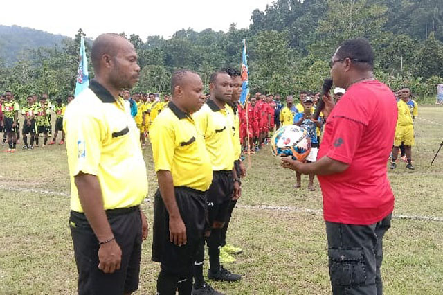Wakil Bupati Raja Ampat Buka Turnamen Sagawin Cup I