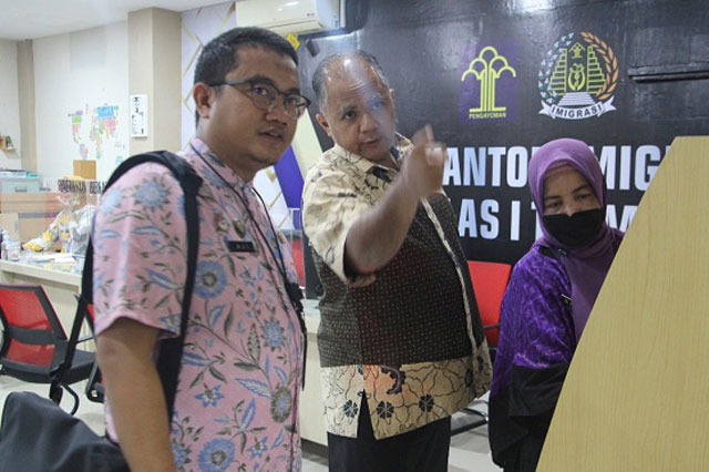 Kantor Imigrasi Kelas I Malang Kebanjiran Pengguna Pelayanan Paspor