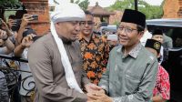 Mahfud MD Kenalan Dengan Ujang Bustomi
