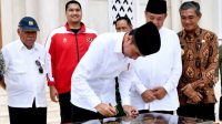 Jokowi Resmikan Masjid Agung Madaniyah Karanganyar